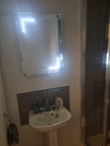 Stylish And Modern 4 Bed New Build