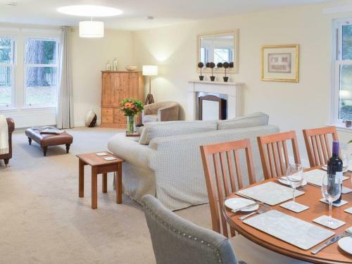 Mulberry Lodge At Carberry Tower Estate