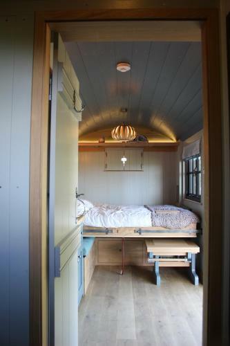 Sanford Escapes - Shepherds Hut & Hot Tub