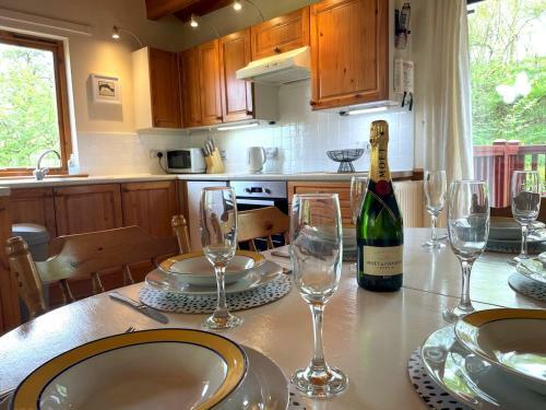 Pass The Keys Beautiful 3br Lodge - Stunning Beach And Golf Location