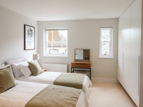 Apartment 3 Royal Dart