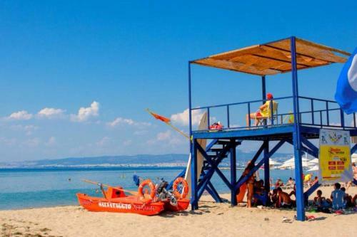 Apartment By The Beach - Nei Epivates