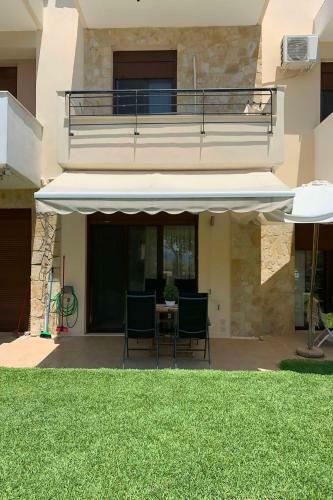 Guedin II Sea Side Maisonette