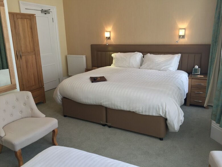 Bed & Breakfast Edgcumbe Guest House