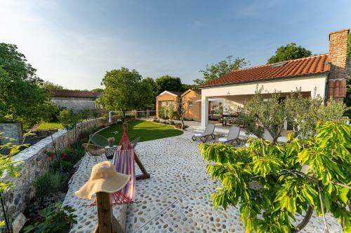 Holiday Home - Villa Thorak