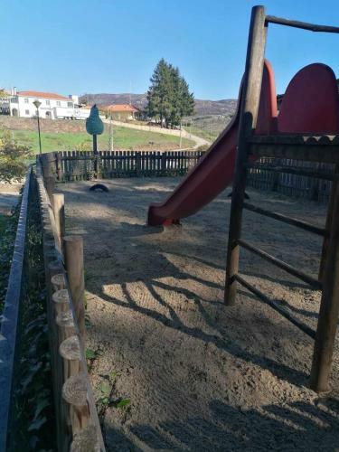 Parque De Campismo Da Barragem Do Vilar