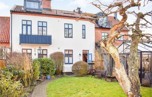 Awesome Apartment In Simrishamn W/ Wifi And 2 Bedrooms