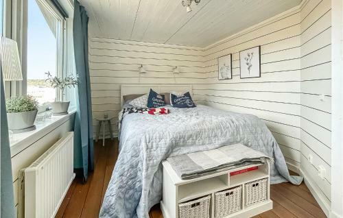 Amazing Home In Dyr�n With Wifi And 3 Bedrooms