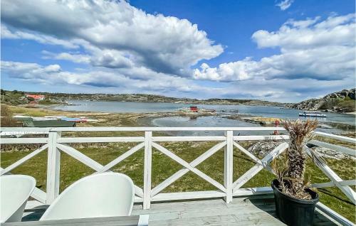 Amazing Home In Dyr�n With Wifi And 3 Bedrooms