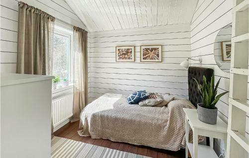 Amazing Home In Dyr�n With Wifi And 3 Bedrooms