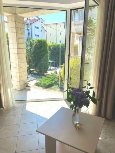 Hostal Emma And Armin Apartments & Garden