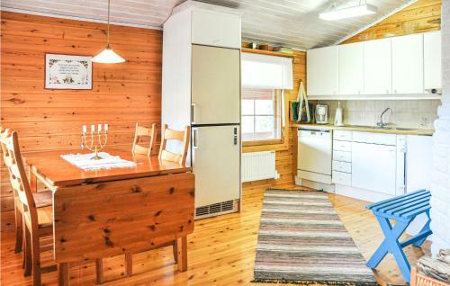 Awesome Home In Sunnansj� W/ 2 Bedrooms