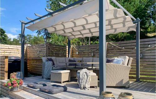 Amazing Home In Str�mstad With Wifi And 3 Bedrooms
