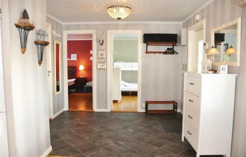 Two-bedroom Holiday Home In Svanskog