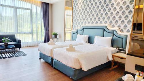 Grand Lord Hotel & Resident