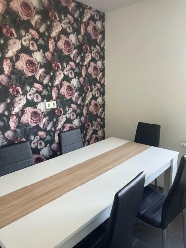 Apartment Gro� 4 Zimmer