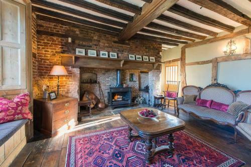 Beautifully Historic Manor House - The East Wing