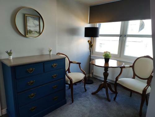 New Fabulous 2bd Maisonette Dunfermline, Fife