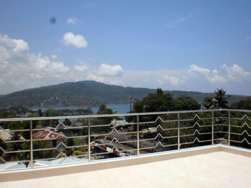 Hotel Hill Top International