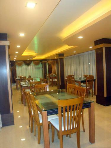 Hotel Hill Top International