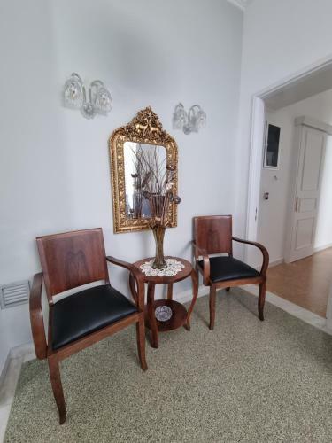 Hall Apartments & Rooms - Ath Airport
