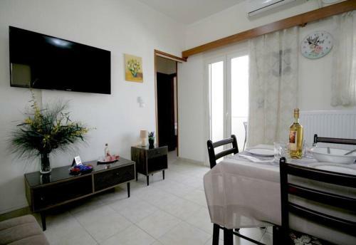 Premium Two-bedroom Apartment, Close To Beaches!