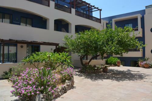 Eleni Beach Apartment