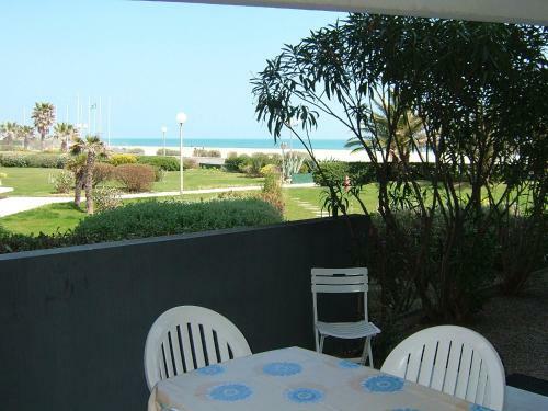 Apartamento 3 Pi�ces Rez-de-jardin Face � La Mer