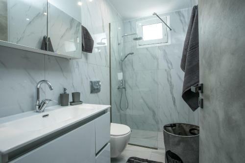 Apartamento Casa Antonis - Modern Kalithea Home