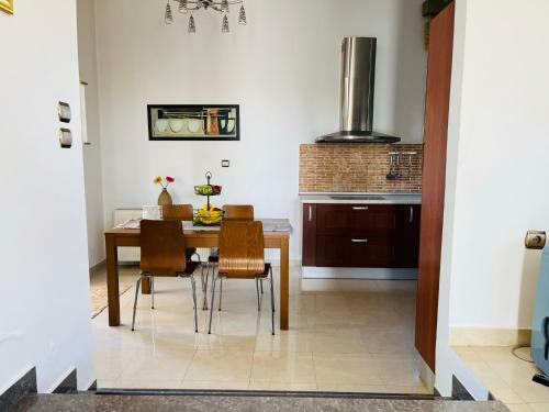Seaview Villa - Amazing Sea & Mountain View