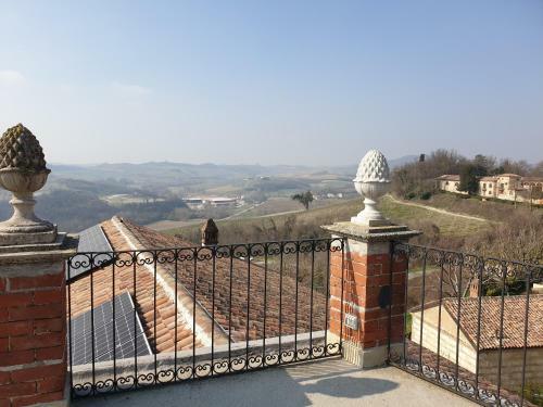 Hostal Olivola Apartments