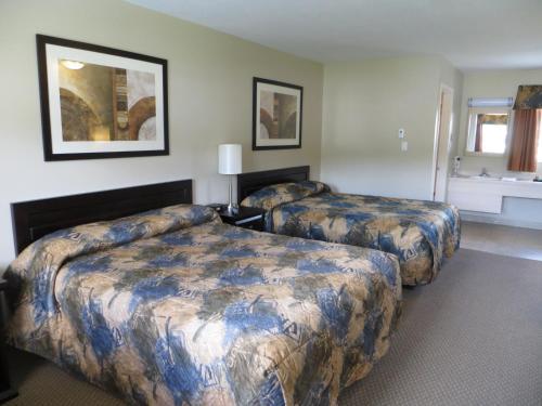 Best Canadian Motor Inns - Coleman