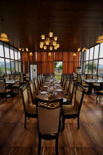 Hotel Vijaygarh Resort & Cottages With Pool