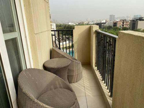 Spectacular Pool View Apartment With Lift