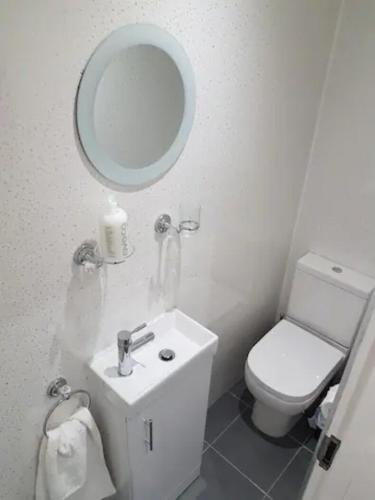Hilton Guest House Room 2