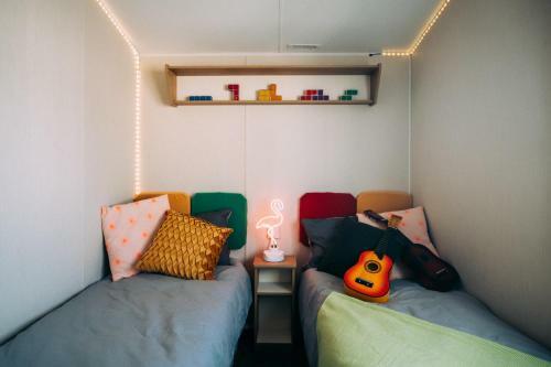 Vale Lodge - A Family-friendly, Elegant And Spacious Motorhome