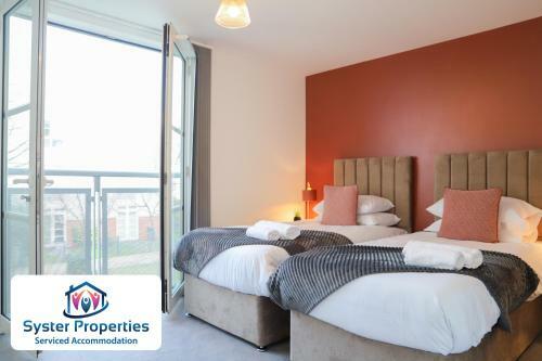 Watkin Heights- 5 Bed Lovely Home/ Groups/work /families