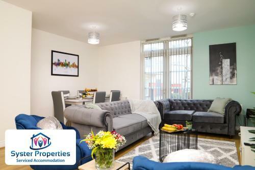 Watkin Heights- 5 Bed Lovely Home/ Groups/work /families
