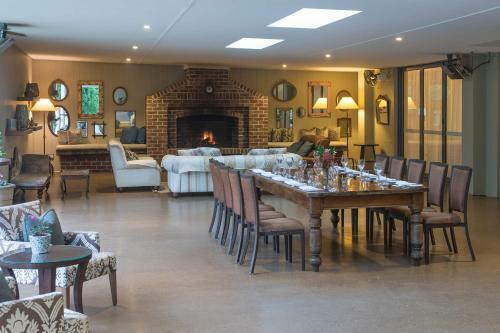 Hotel Peppers Manor House