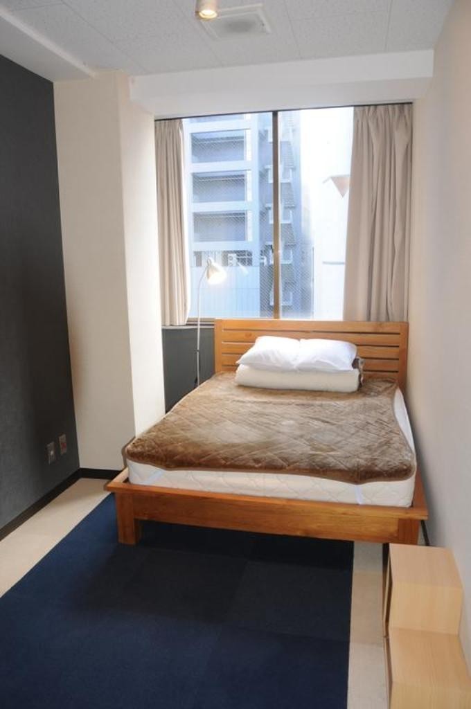 Anne Hostel Yokozuna