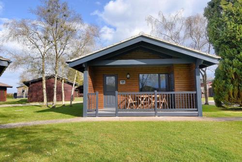 6 Pinewood Retreat