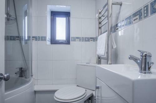 Coastland Cottage - 2 Bedroom Cottage - Manorbier
