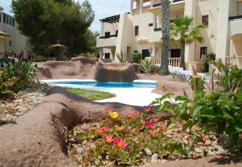 Lovely Apartment Near Golf