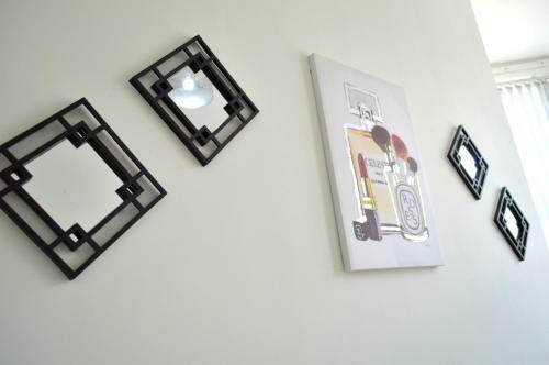 Beautiful Two-bed Apartment With Driveway Parking