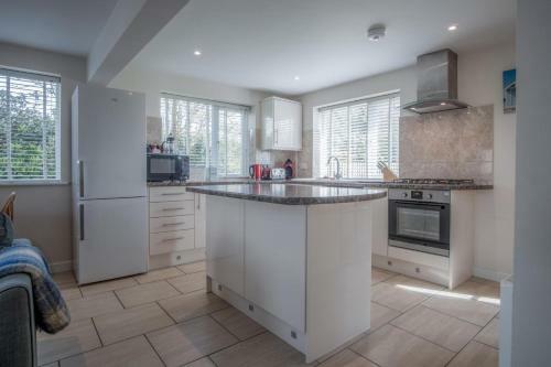 Berry Hall Garden Cottage - 2 Bedroom Cottage - Port Eynon