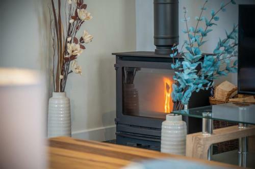 Berry Hall Garden Cottage - 2 Bedroom Cottage - Port Eynon