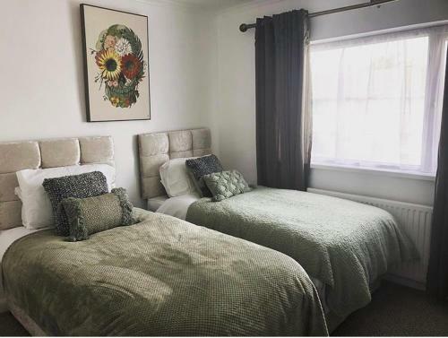 10 Minutes Walk To The Beach