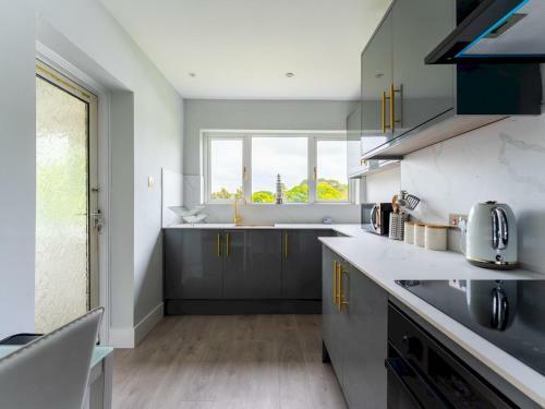 Apartamento Pass The Keys Refurbished Two Bed Penthouse With Balcony