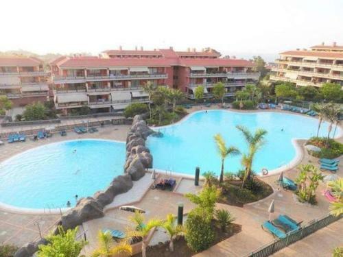 Apartamento Amplio �tico Con Terraza, Piscina Y Tv49 4k