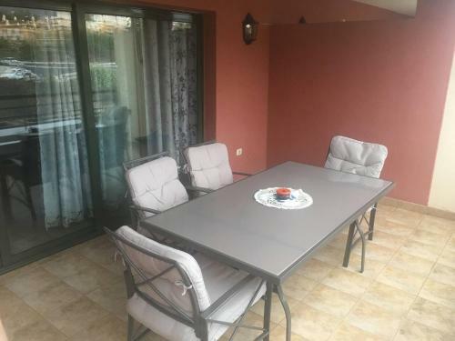 Apartamento Amplio �tico Con Terraza, Piscina Y Tv49 4k
